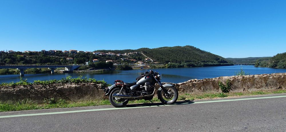 Moto guzzi California stone