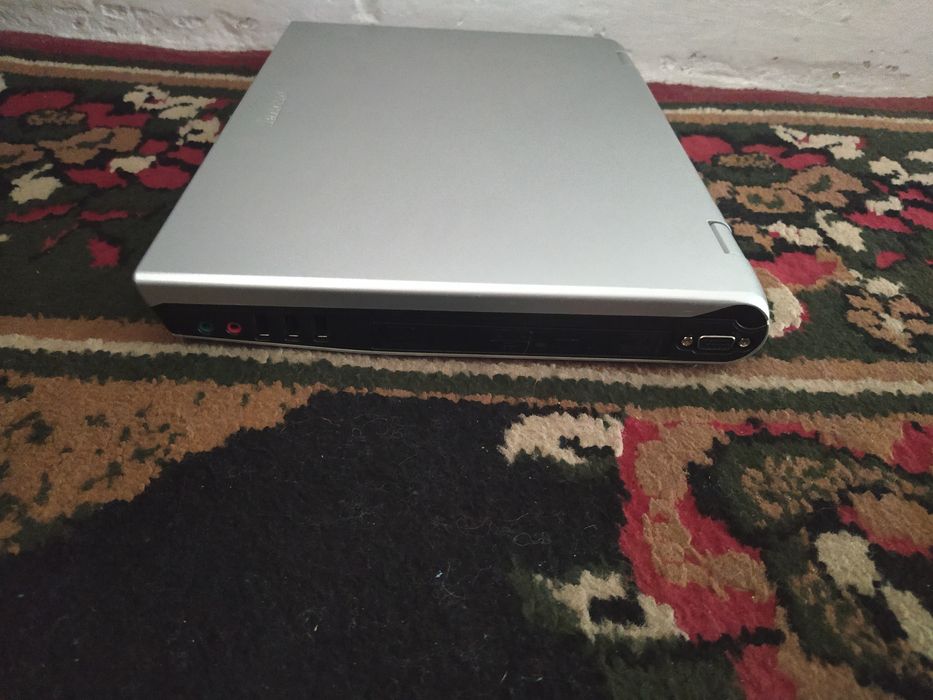 Laptop Lenovo 3000 N100