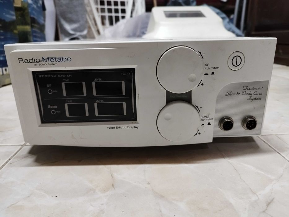 Equipamento de estetica Cavitação + RF Koreano