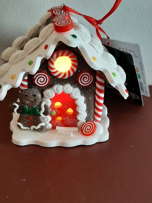 Casinha de gengibre chocolate com Led