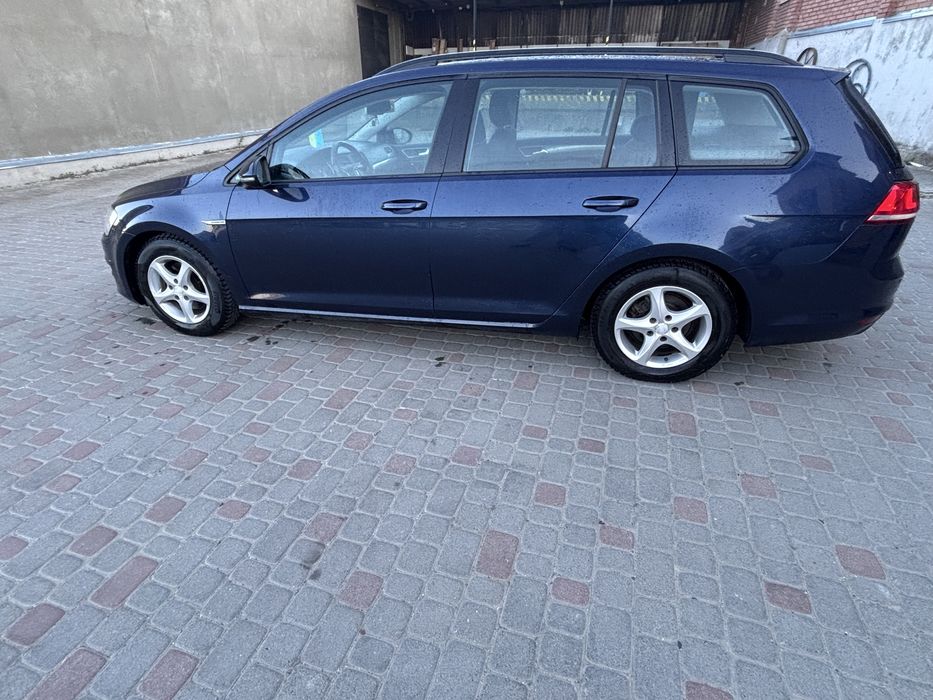 Volkswagen Golf VII
