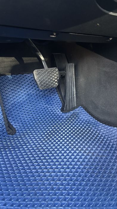 BMW E 90 330 XD 2006 року