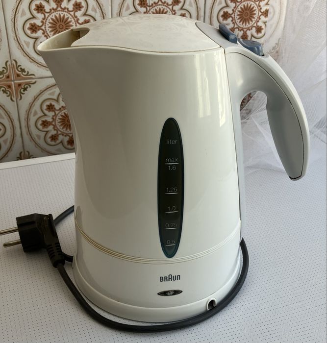 Jarro electrico Braun