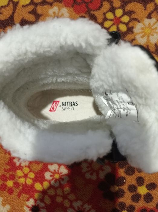 Зимняя спецобувь .