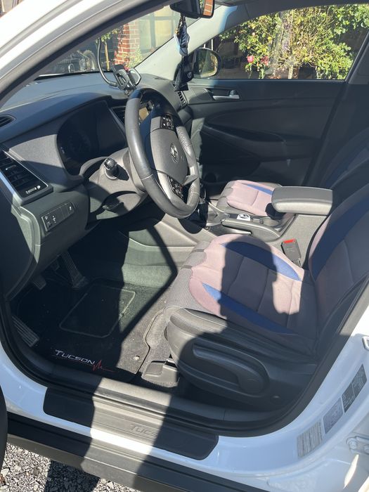 Sprzedam auto salonowe moje od nowosci