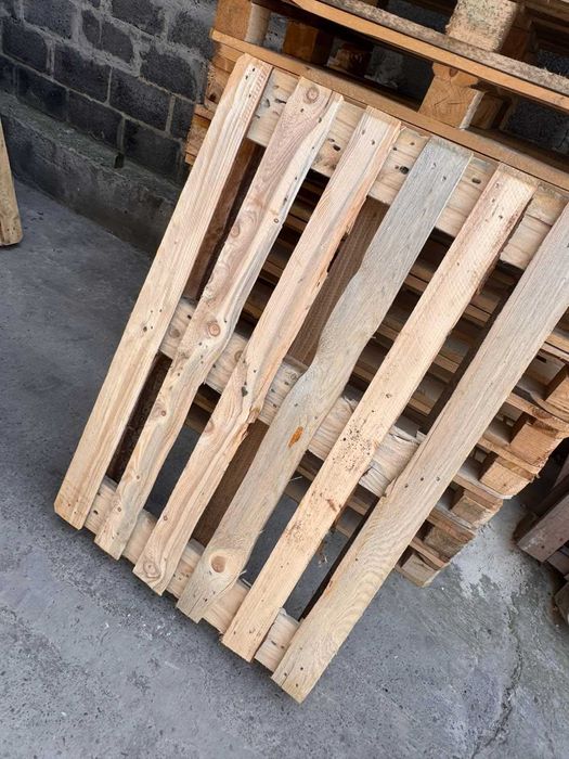 Дерев'яні піддони (паллети)