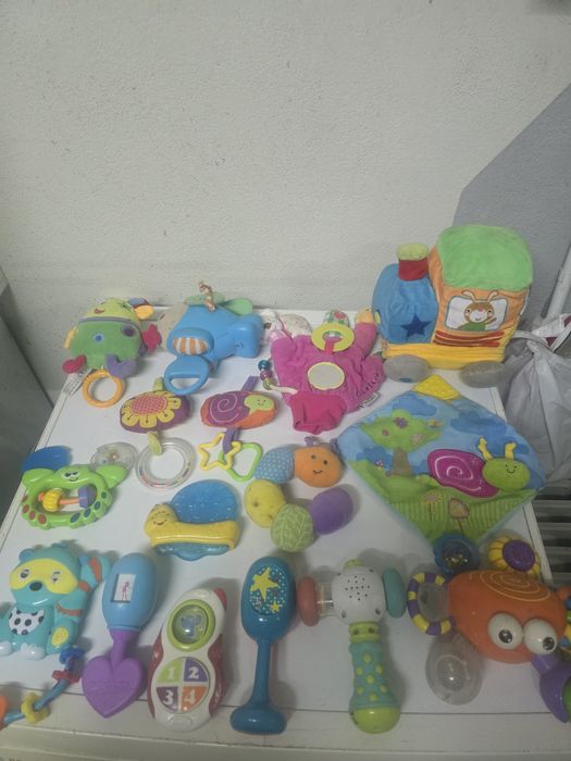 Vários brinquedos de criança (ler descrição)