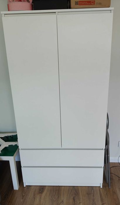 Sprzedam komplet mebli komoda+ szafa