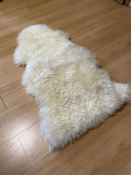 Ozdobna skóra owcza z Nowej Zelandii