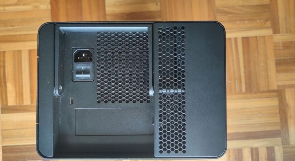 Razer Core X eGPU  Thunderbolt 3