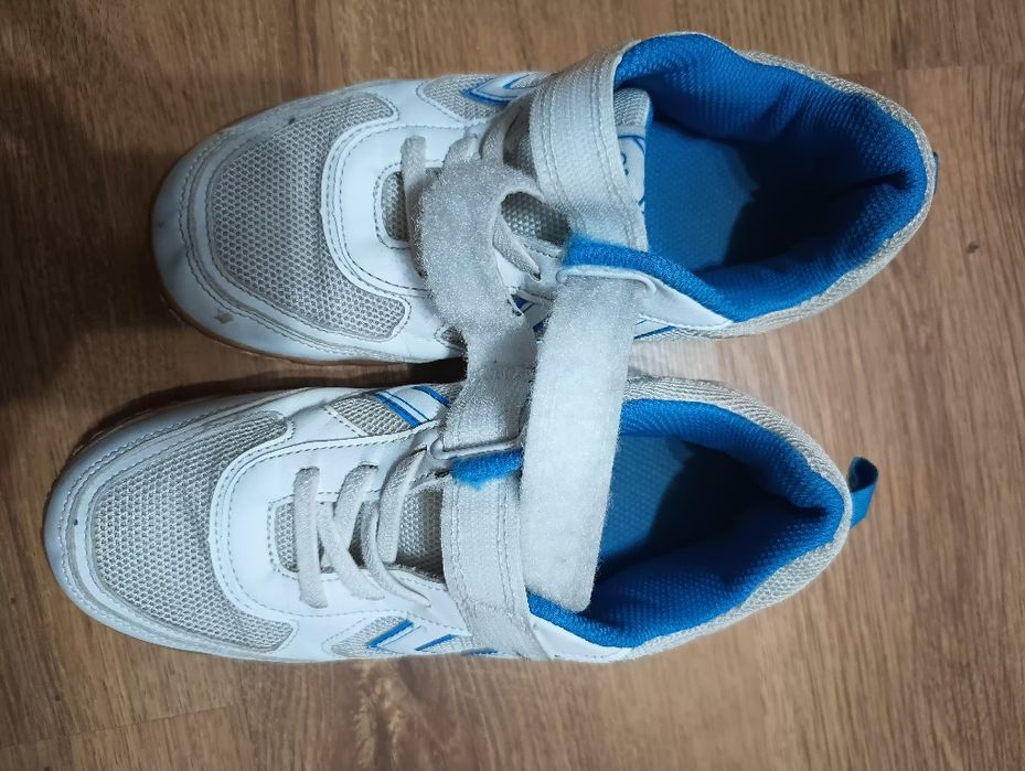 Halówki Hummel 36,5