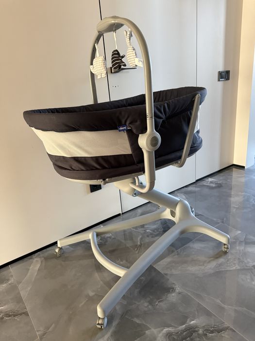 Chicco baby hug 4 в 1 ліжечко/шезлонг/стільчик