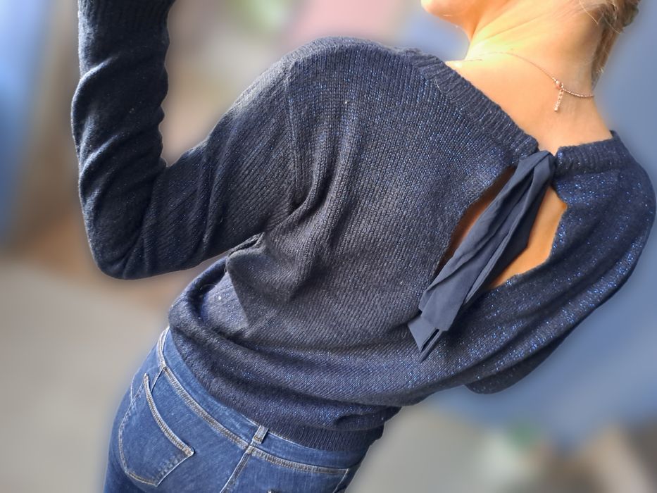 Sweter błyszczący