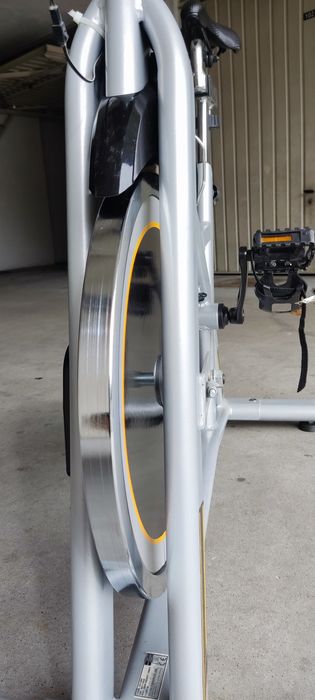 Bicicleta estática fitness indoor BH MKT J-Bike