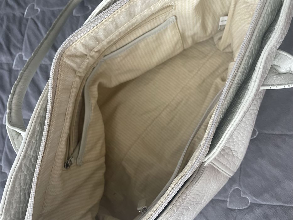 Сумка RADLEY сірого кольору.