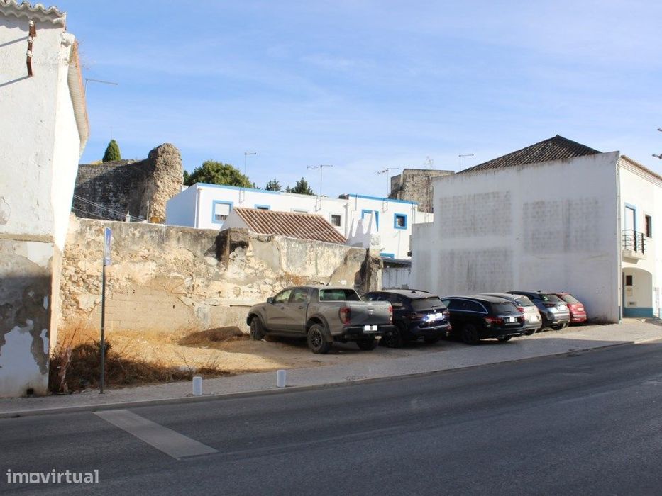 Terreno urbano para construção no centro da cidade em Tavira, Algarve