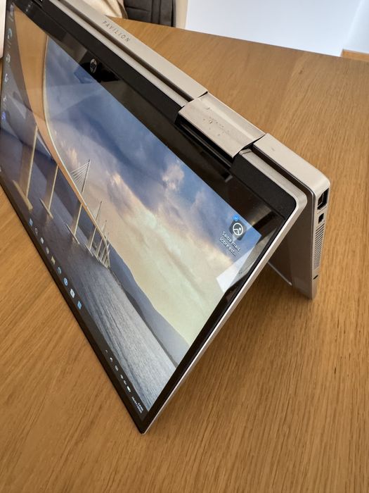 HP Pavilion x360 14” Conversível – Ecrã Tátil 360°