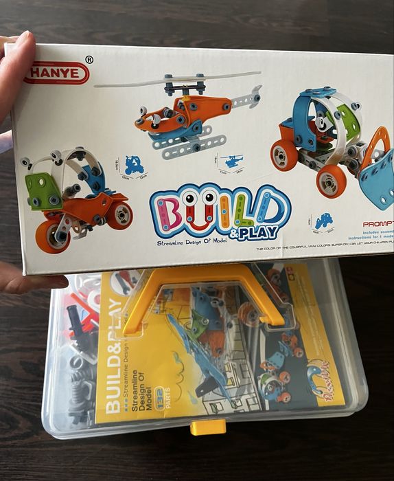 Конструктор з гнучкими деталями