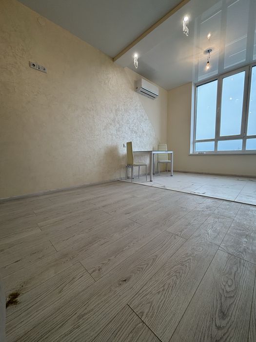 Нова квартира ( новобудова), власник