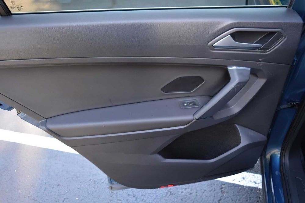 Volkswagen Tiguan      2020
