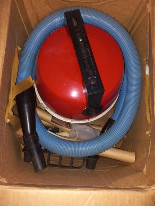 Продам пилесос Циклон