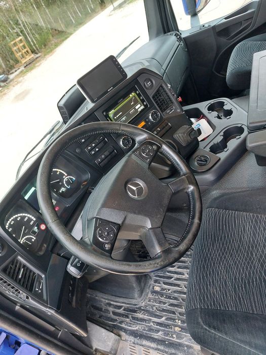 Mercedes-Benz Arocs