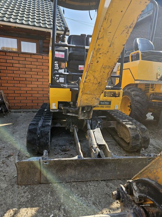 Міні-екскаватор JCB 16C-1