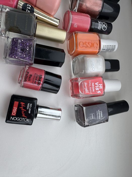 лаки для ногтей. OPI kiko essie queen fingers