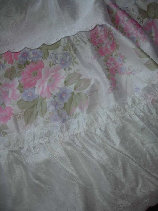 Reposteiros de cortinas e toalhas para camilhas