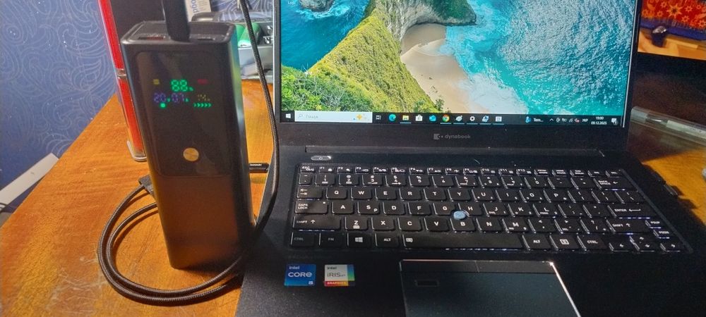 i5 1135G7 Dynabook X40-j  (Toshiba )  8Gb DDR4 Ноутбук