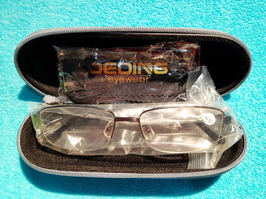 Solidne okulary dwuogniskowe +4° z etui. Nowe!