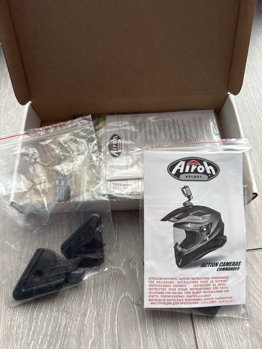 Kask Airoh Commander ADV + interkom roz. M