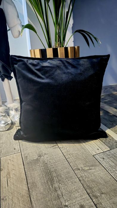 Poszewka 40x40 zieleń welur I czarny