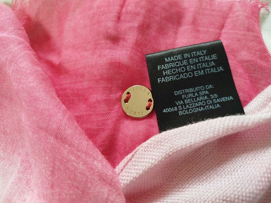 Палантин Furla Made in Italy розовый (шарф, платок)