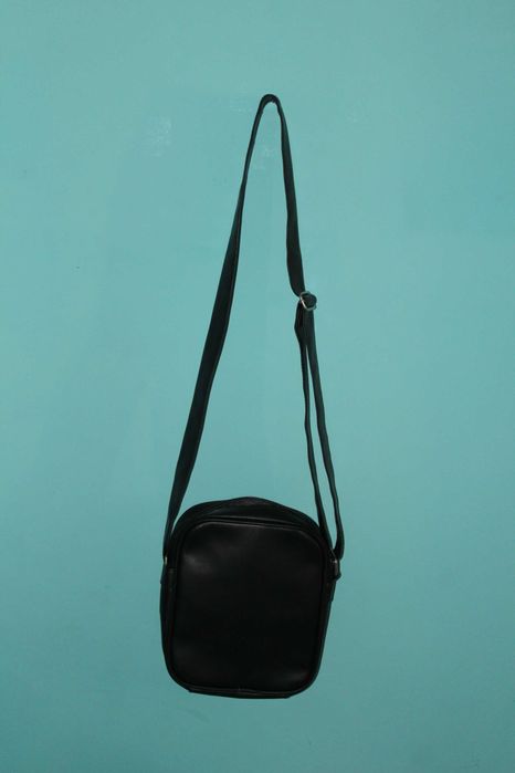 Bolsa Masculina de tiracolo, marca FILA, tamanho único