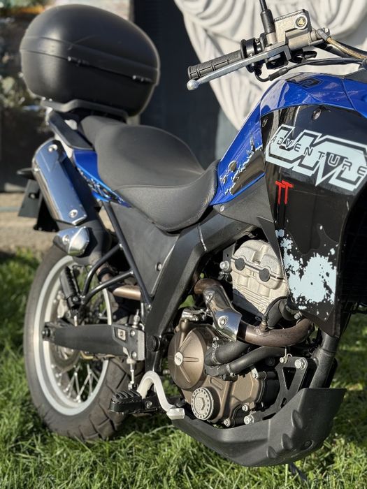 Um adventure tt 125