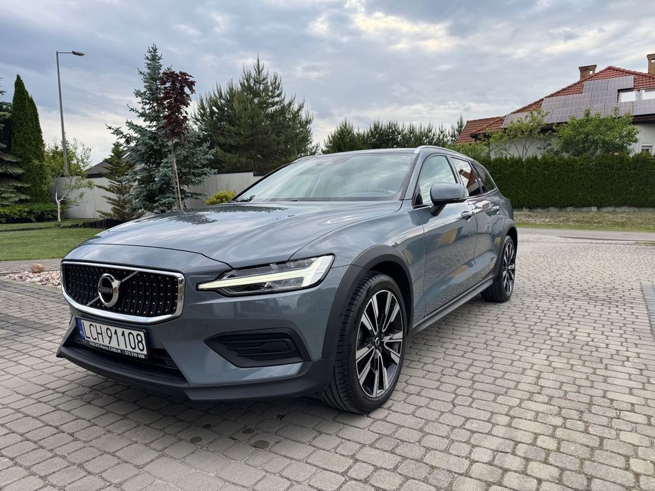 Volvo V60 Cross Country B4 D AWD Europa