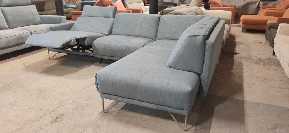 Narożnik nowoczesny z funkcją relaks – komfort w najlepszym wydaniu