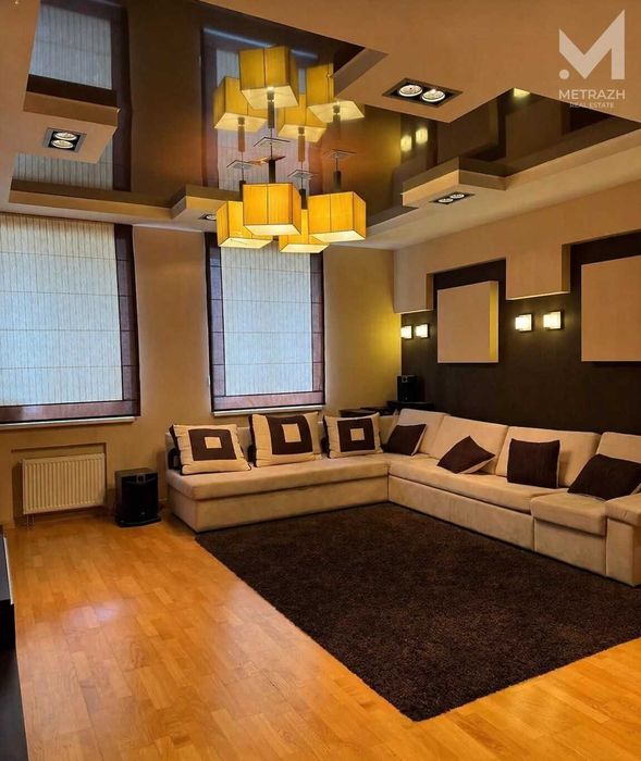 Вау в продаже Пентхаус 210 м² у метро Защитников Украины — 5 комнат, 2 уровня