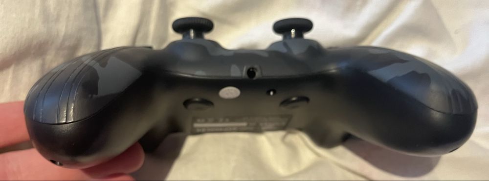 Bezprzewodowy pad do PlayStation / PC – czarno-szary kamuflaż