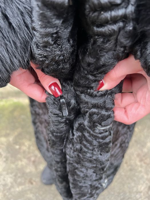 Шуба з натурального хутра вінтаж каракуль