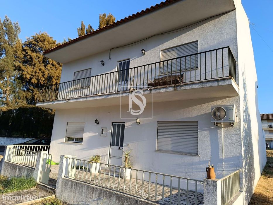 1º Andar de moradia T2 + 1  Abrantes