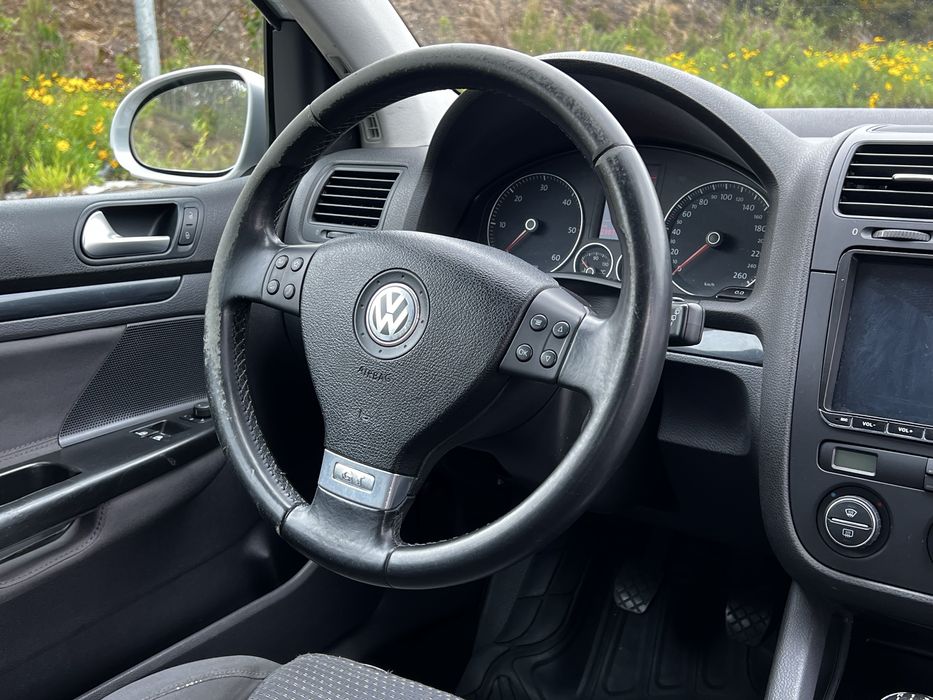 Volkswagem Golf 1.9 TDi