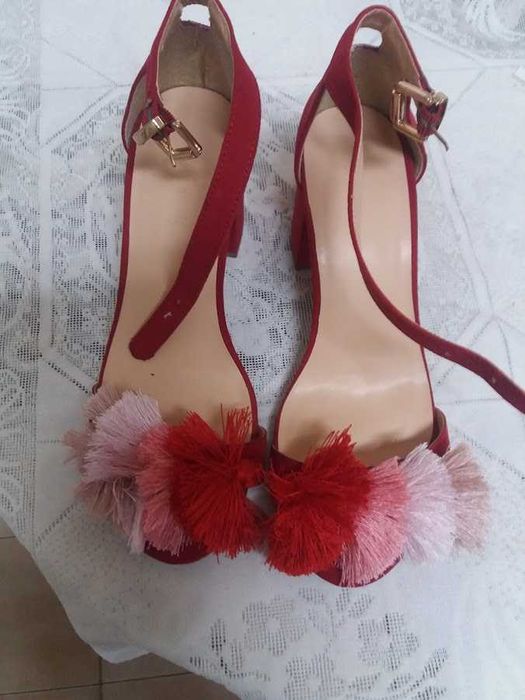 Sapatos  de senhora de marca Lefties- numero 38