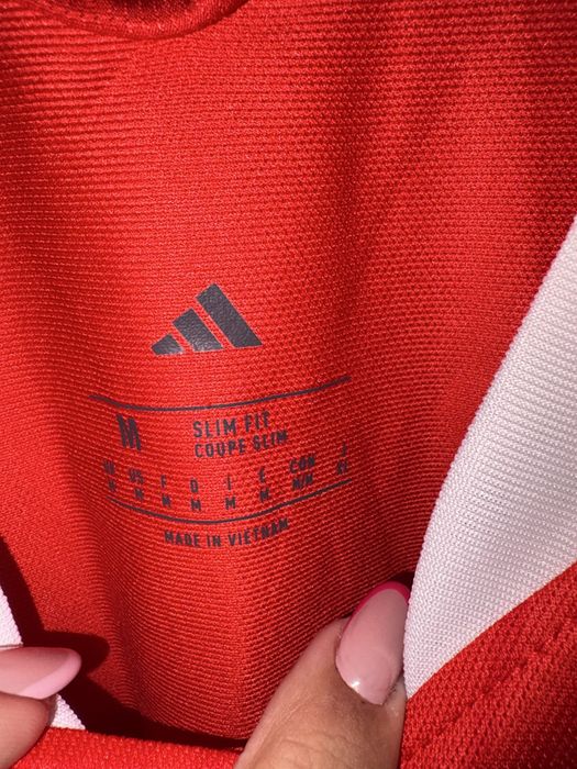 Camisola principal do benfica