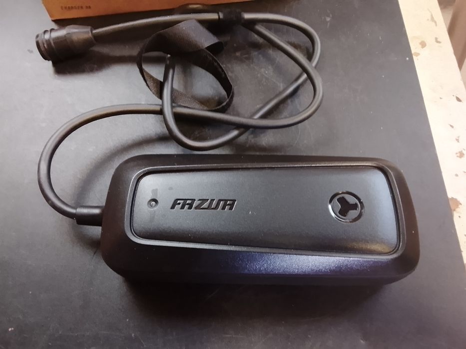 Nowa ładowarką roweru elektrycznego fazua