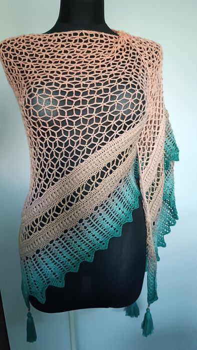 Zefir - zwiewna chusta na szydełku