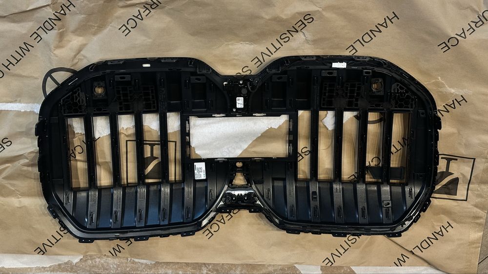 Решітка bmw g70 i7 iconic glow bmw i7 грати з підсвіткою