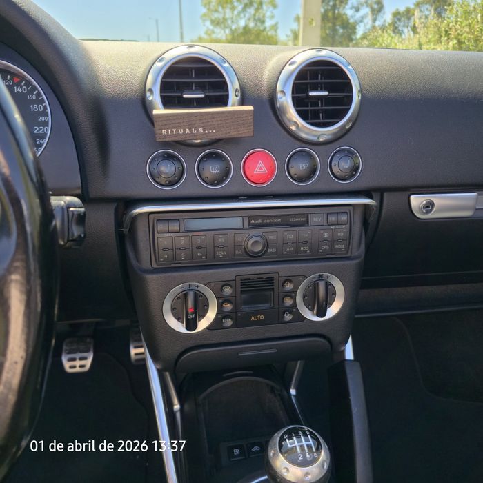 Audi TT quattro 225cv roadster
