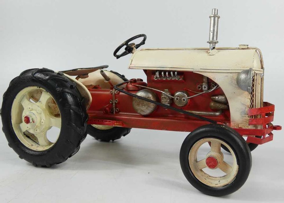 Metalowy TRAKTOR czerwono - beżowy ciągnik retro POJAZD